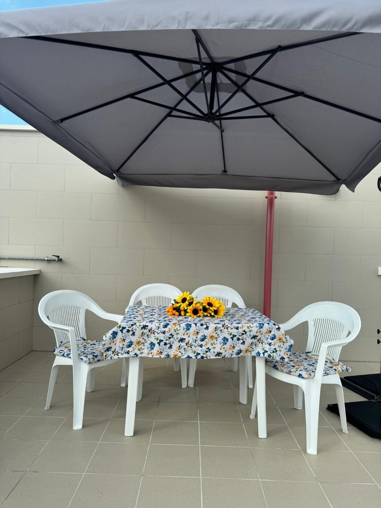 Casa Vacanze La Perla Rara Taranto Exterior foto
