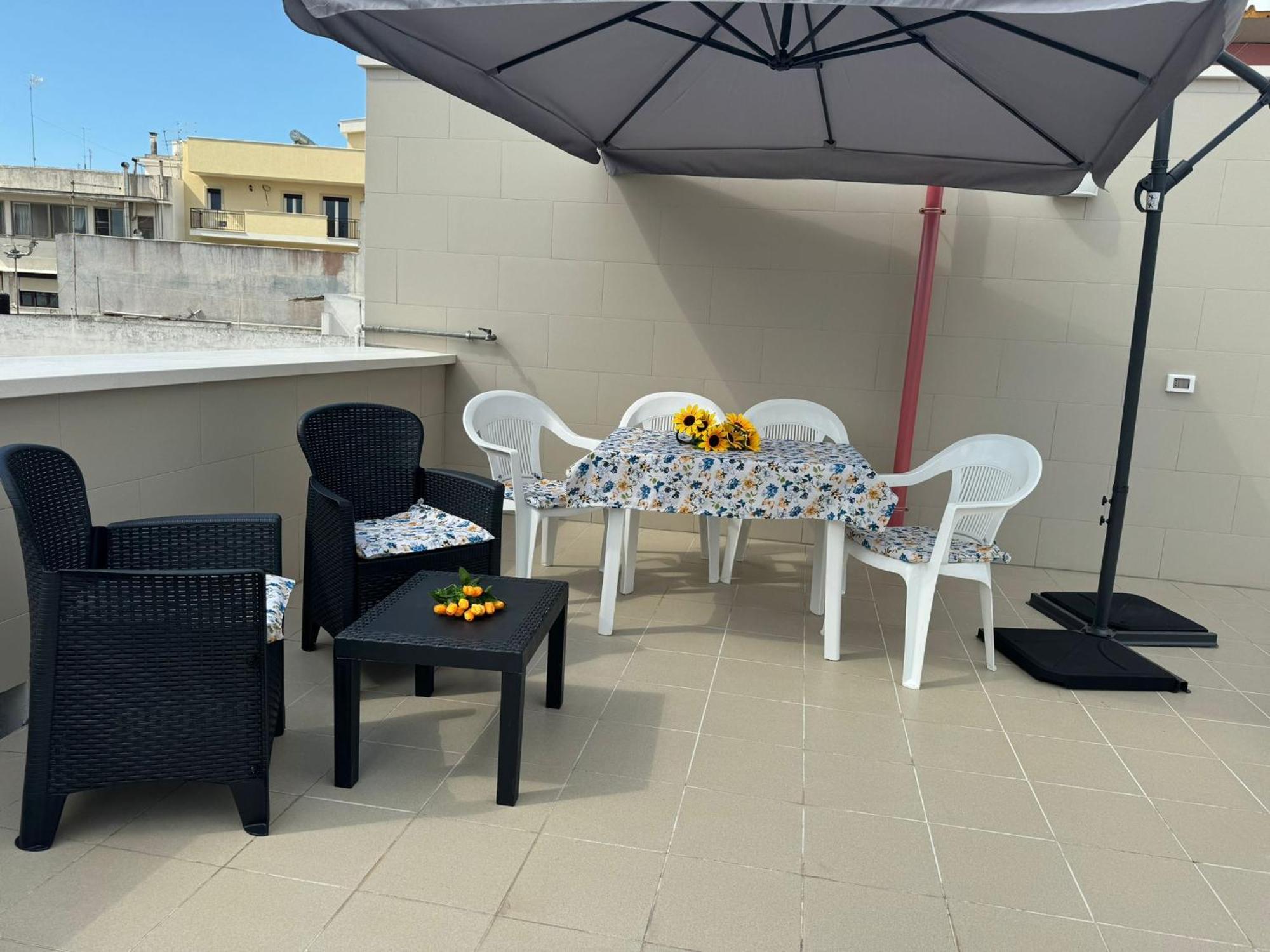 Casa Vacanze La Perla Rara Taranto Exterior foto